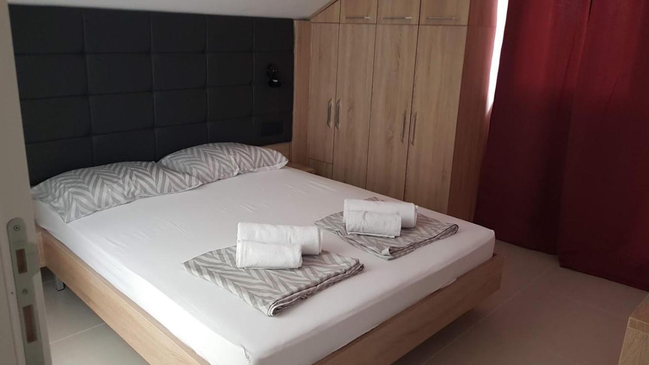 Elizabeta Deluxe Rooms Biograd Na Moru Luaran gambar