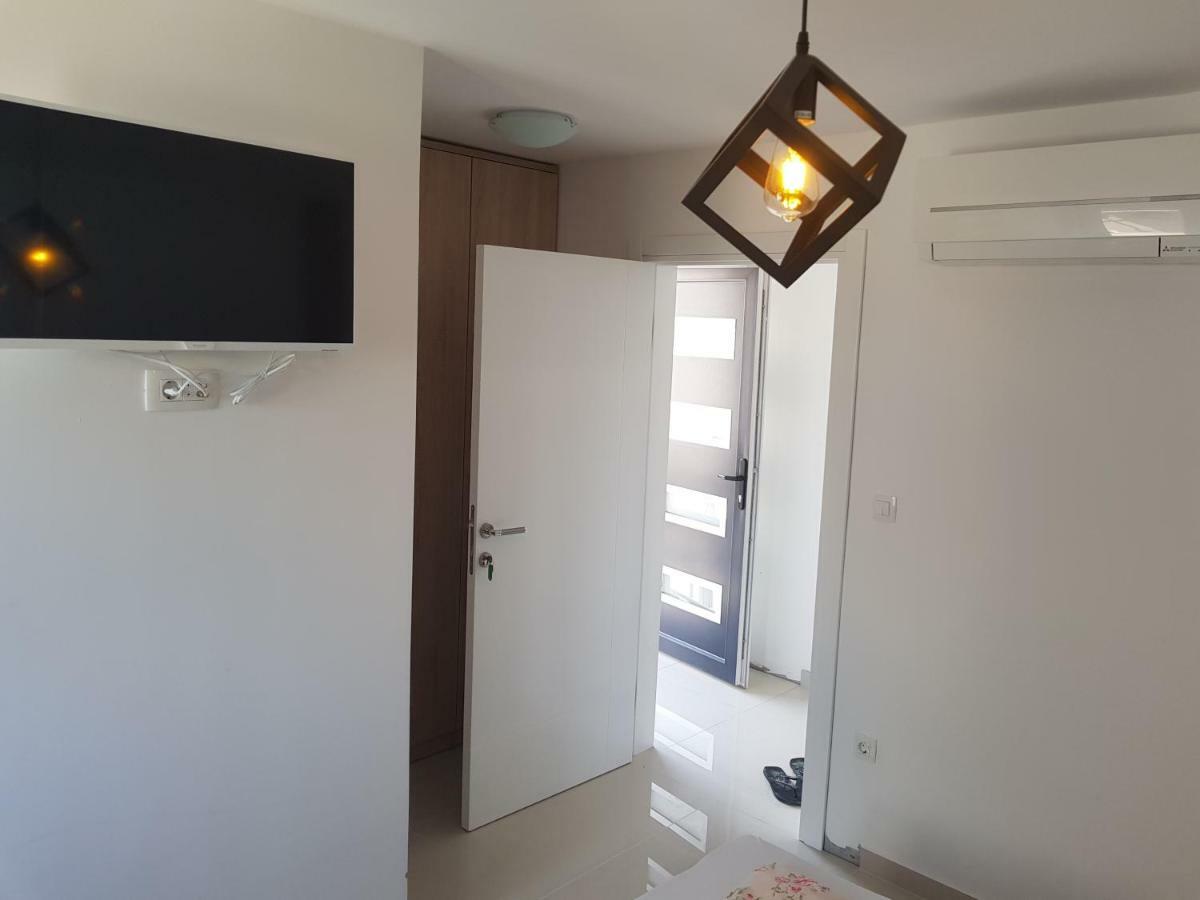 Elizabeta Deluxe Rooms Biograd Na Moru Luaran gambar