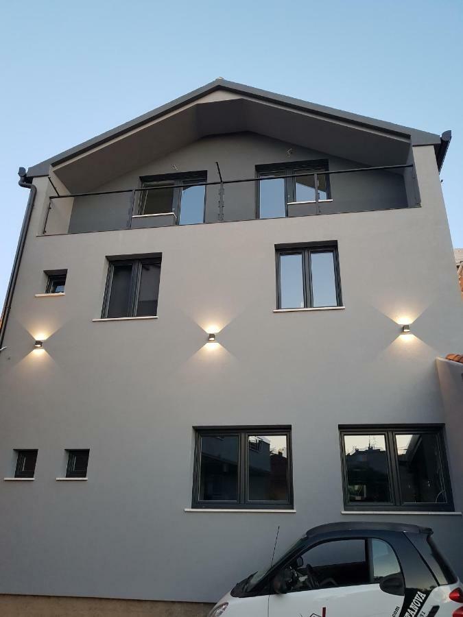 Elizabeta Deluxe Rooms Biograd Na Moru Luaran gambar