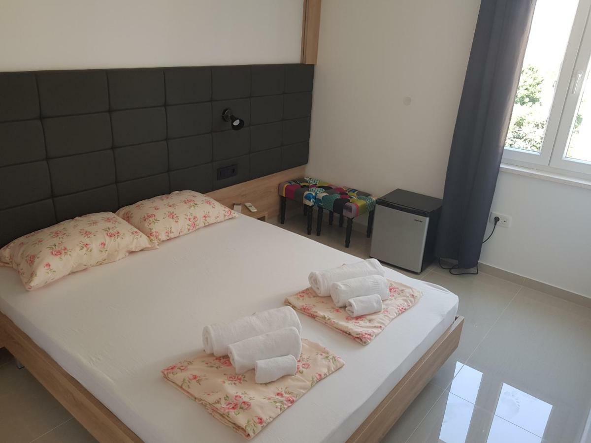 Elizabeta Deluxe Rooms Biograd Na Moru Luaran gambar
